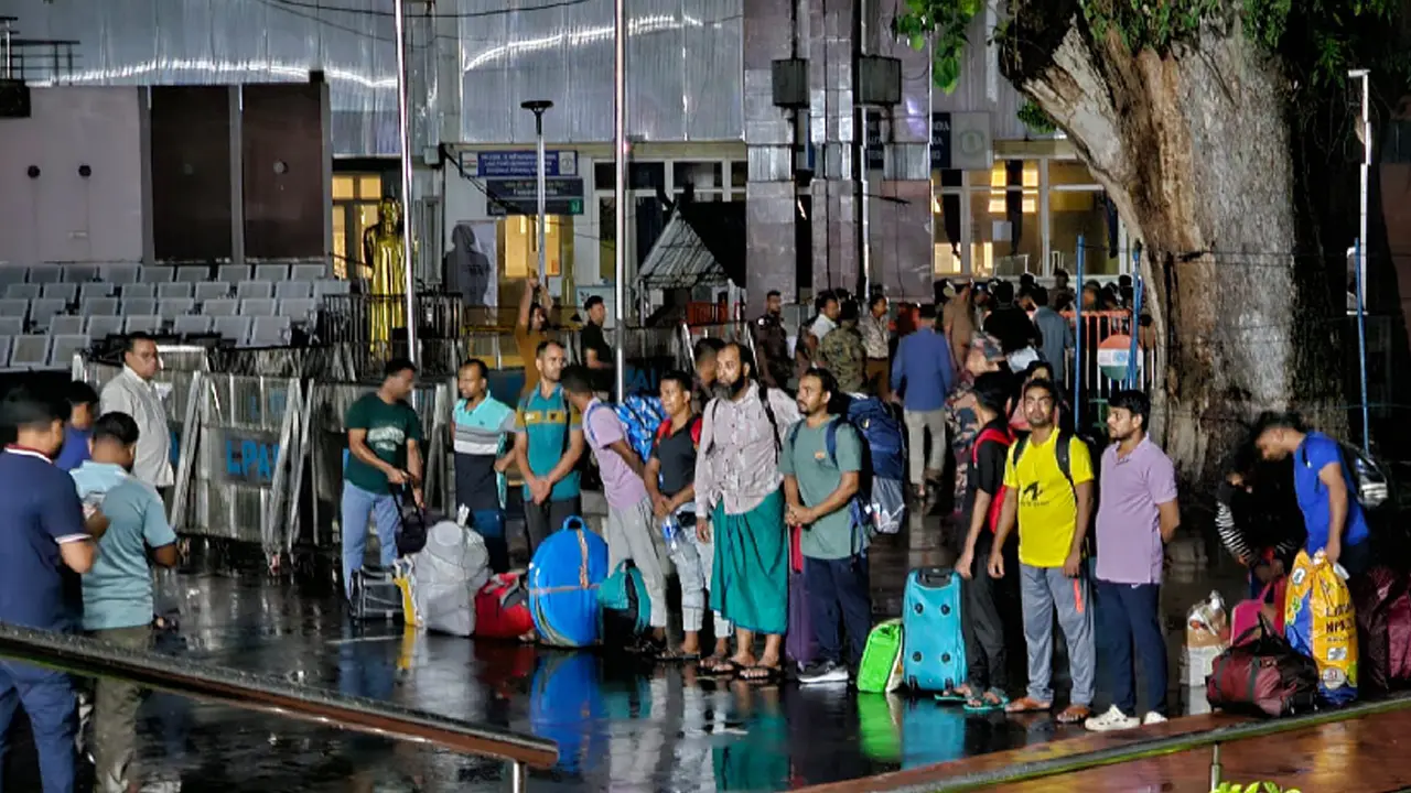 ভারতে কারাভোগ শেষে বেনাপোল দিয়ে দেশে ফিরলেন ৫০ নারী-পুরুষ