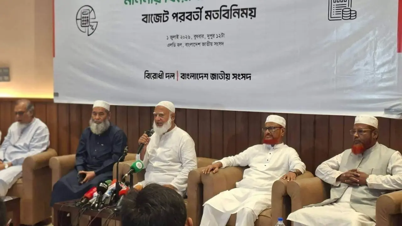 ‘৮৫ হাজারে মালয়েশিয়ায় লোক পাঠানোর কথা বলায় সিন্ডিকেট হুমকি দিচ্ছে’