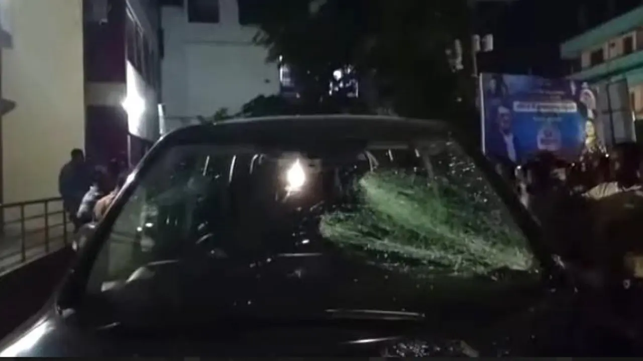 জামালপুরে এমপির গাড়ি ভাঙচুরের অভিযোগ