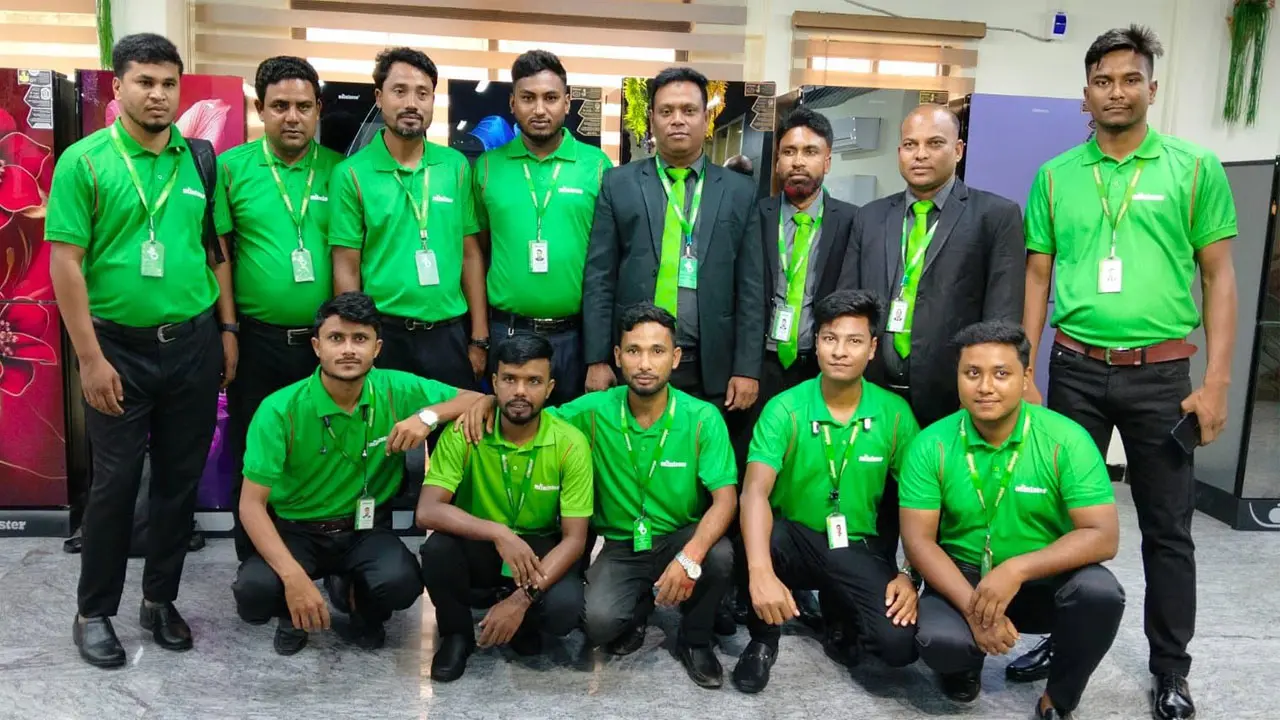 শোরুম ডিভিশনে চাকরি দেবে মিনিস্টার, পাবেন প্রভিডেন্ট ফান্ড
