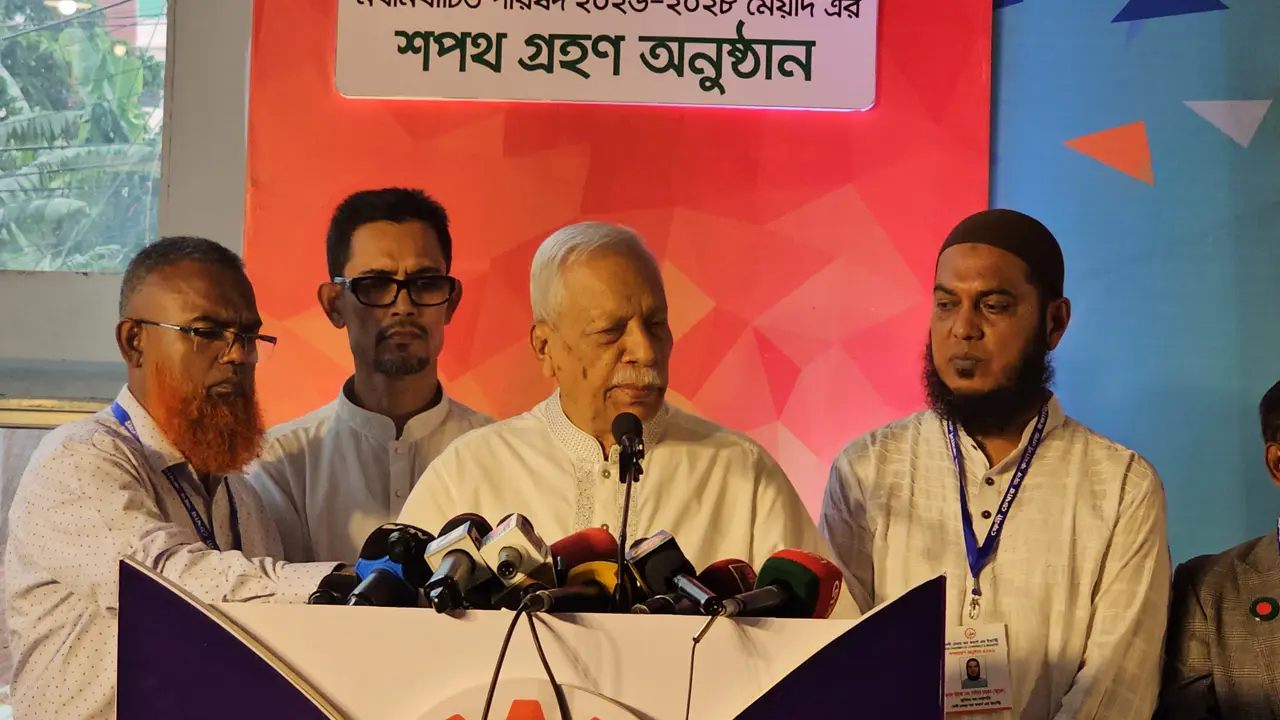 গুলিবিদ্ধ করে হলেও মাদক-চোরাচালান বন্ধ করতে হবে : জয়নাল আবেদিন