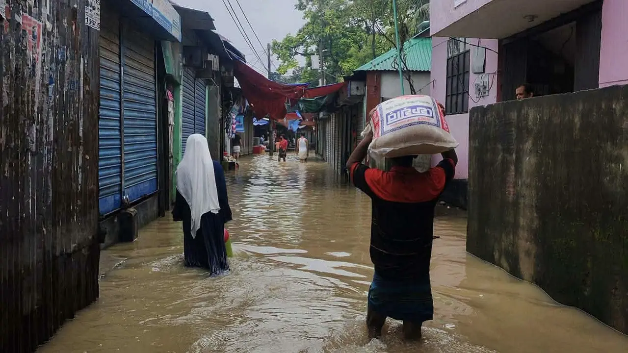 ১৫ দিনের ব্যবধানে আবারও পানির নিচে কালিয়াকৈর পৌরসভা