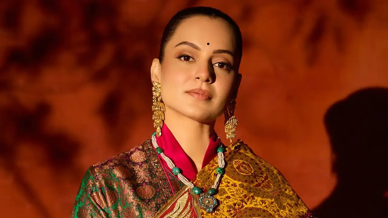 প্রতিযোগীকে থামিয়ে লাইভ শো-তে চটলেন কঙ্গনা