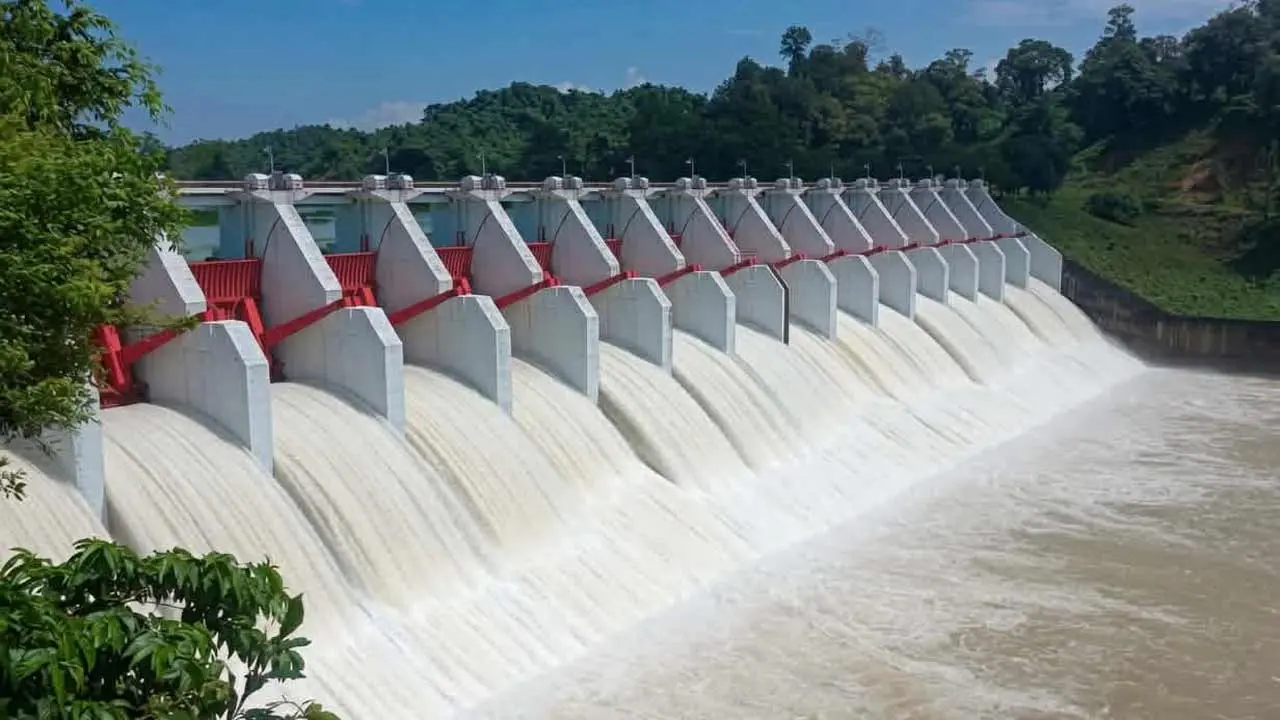 কাপ্তাই হ্রদের পানি বাড়ছে, ৯ হাজার কিউসেক পানি নিষ্কাশনের প্রস্তুতি