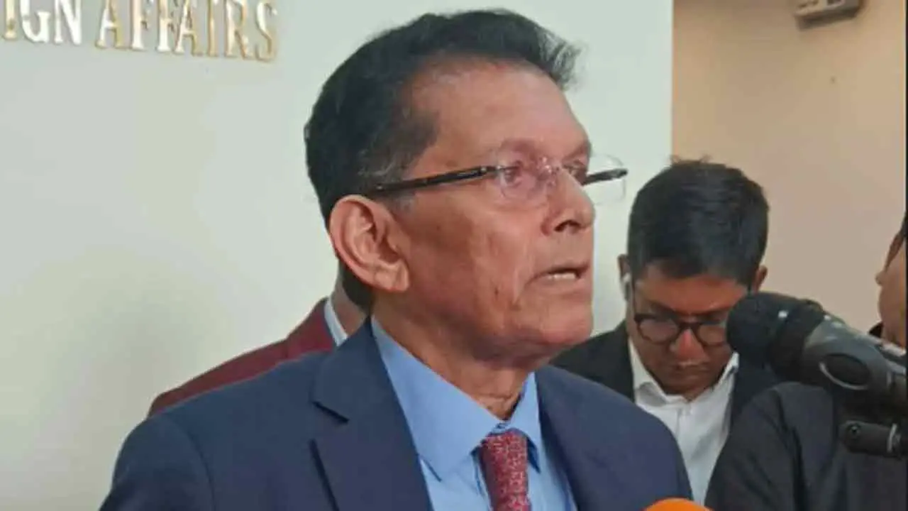 বাংলাদেশে আরাকান আর্মি প্রধানের চিকিৎসা নেওয়ার তথ্য নেই