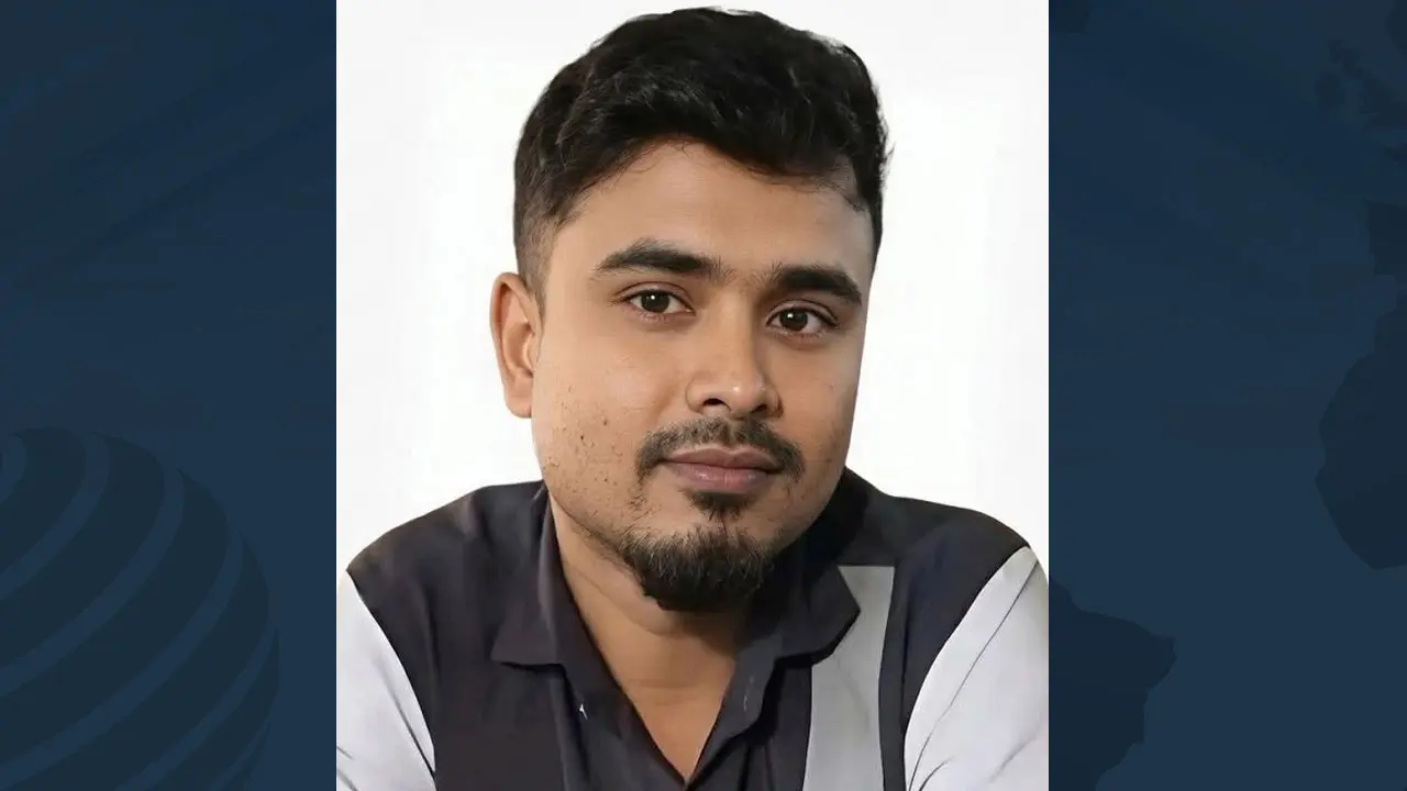 গ্যারেজের আগুন নেভাতে গিয়ে বিদ্যুৎস্পৃষ্টে যুবকের মৃত্যু