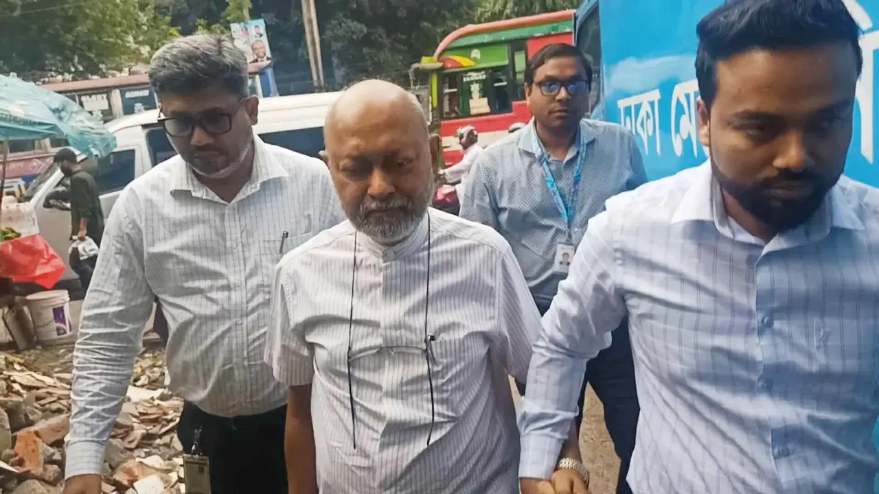 হত্যাচেষ্টা মামলায় সাবেক উপাচার্য কলিমুল্লাহকে গ্রেপ্তার দেখাল আদালত