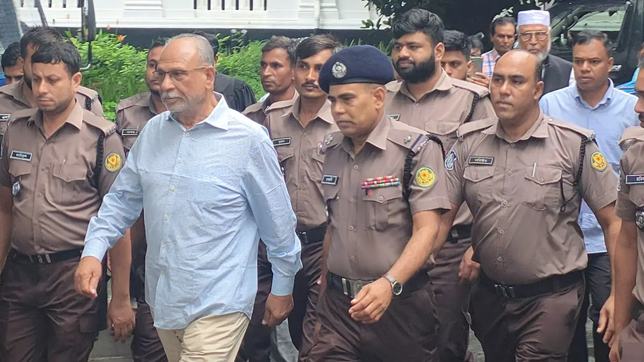 ‘আদালতকে বলতে চাইলাম ফাঁসি দিয়ে দেন, প্রস্তুত আছি’