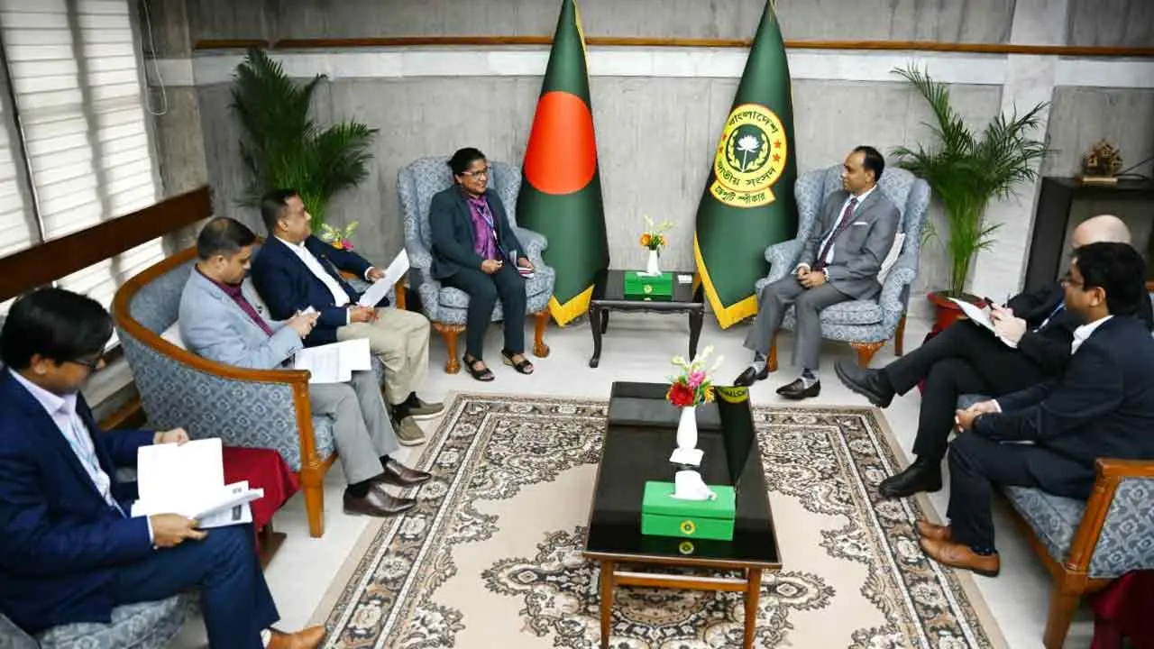 ডেপুটি স্পিকারের সঙ্গে ইউএনডিপির প্রতিনিধি দলের সাক্ষাৎ