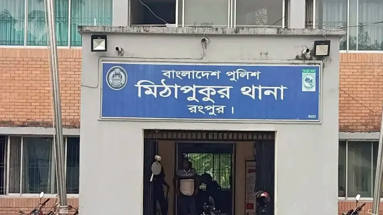 সাপের কামড়ে কৃষকের মৃত্যু, ভুয়া তথ্যে সয়লাব ফেসবুক
