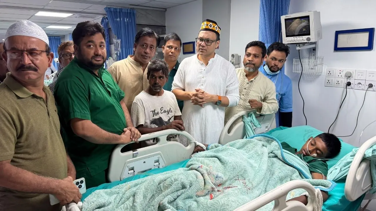 বিদ্যুৎস্পৃষ্টে আহতদের দেখতে হাসপাতালে এমপি সাঈদ আল নোমান