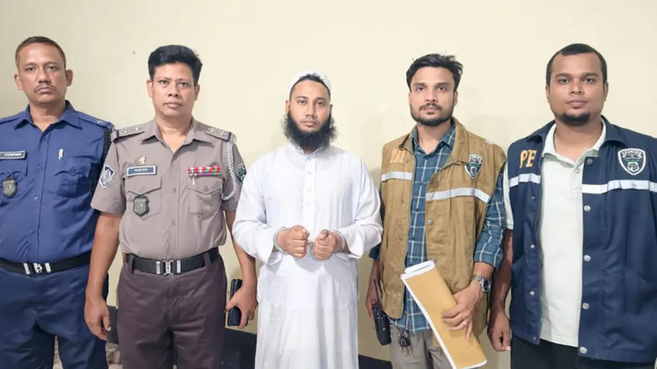 স্ত্রীকে মেরে মরদেহ ঝুলানোর চেষ্টা, ব্যর্থ হয়ে সন্তান নিয়ে পালান ইমাম