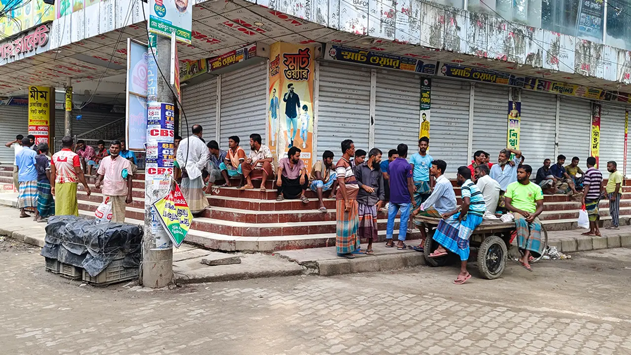 ময়মনসিংহে অন্যরকম হাট, যেখানে বিক্রি হয় মানুষ