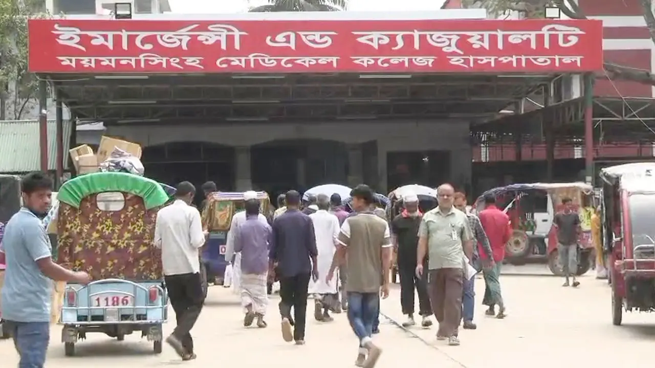 মমেক হাসপাতালে বাড়ছে ডেঙ্গু রোগী, নারীর মৃত্যু