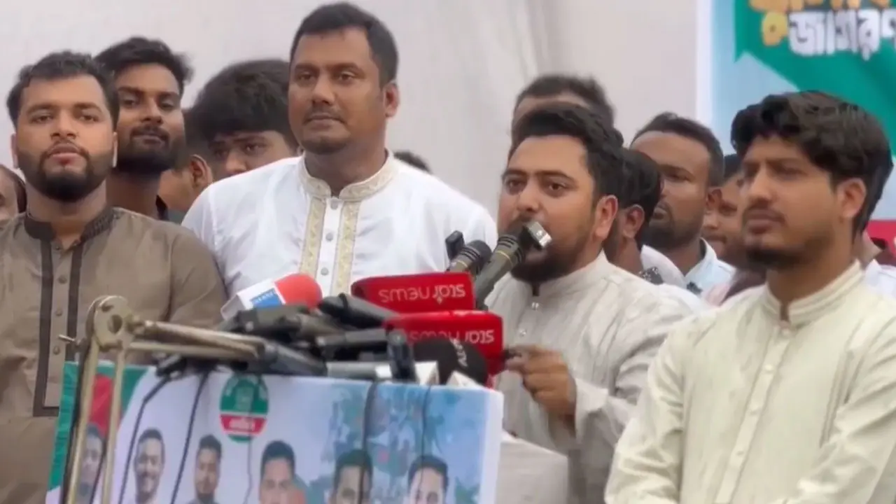 বিএনপি সরকার জাতির সঙ্গে গাদ্দারি করছে : নাহিদ ইসলাম