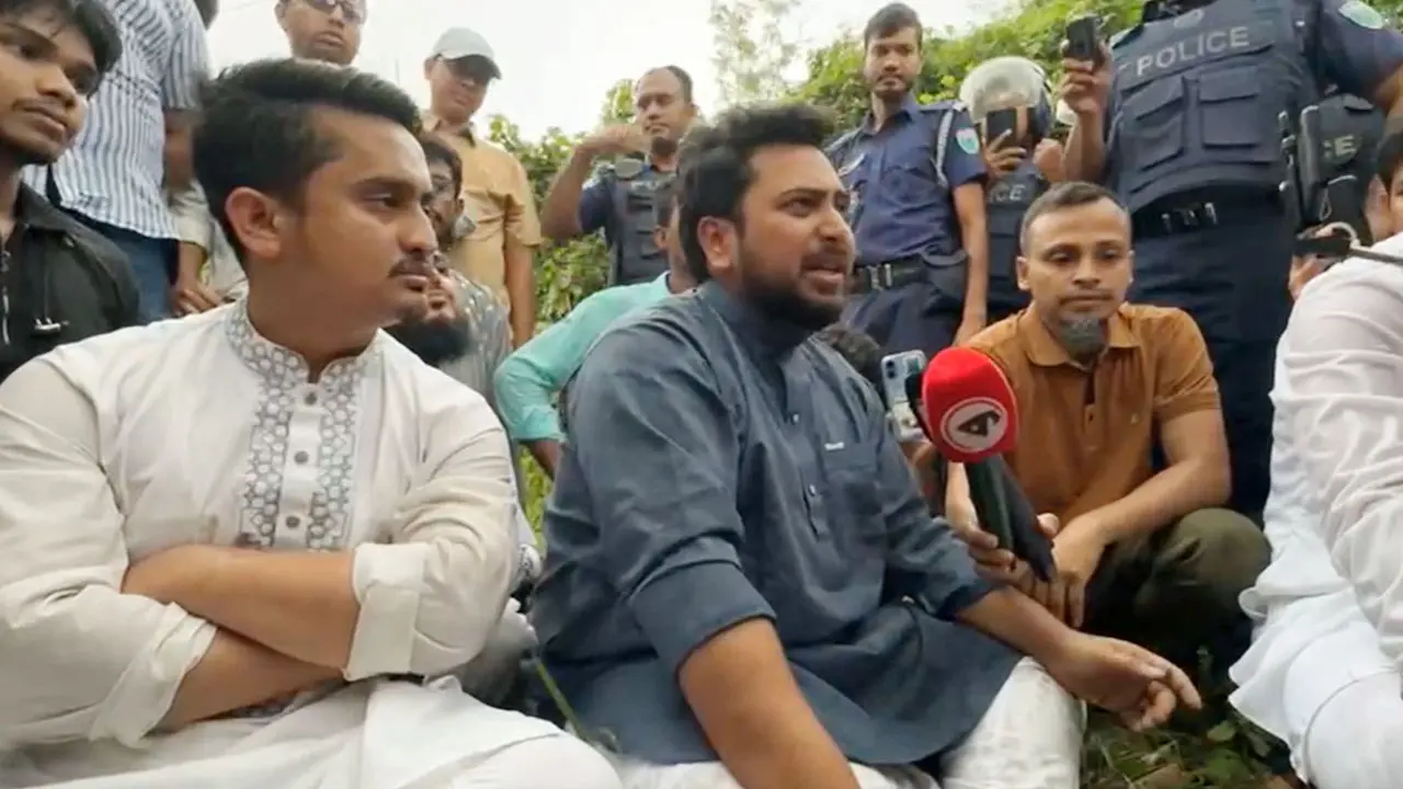 হবিগঞ্জে মামলা করবো, তারপর যাবো : নাহিদ ইসলাম