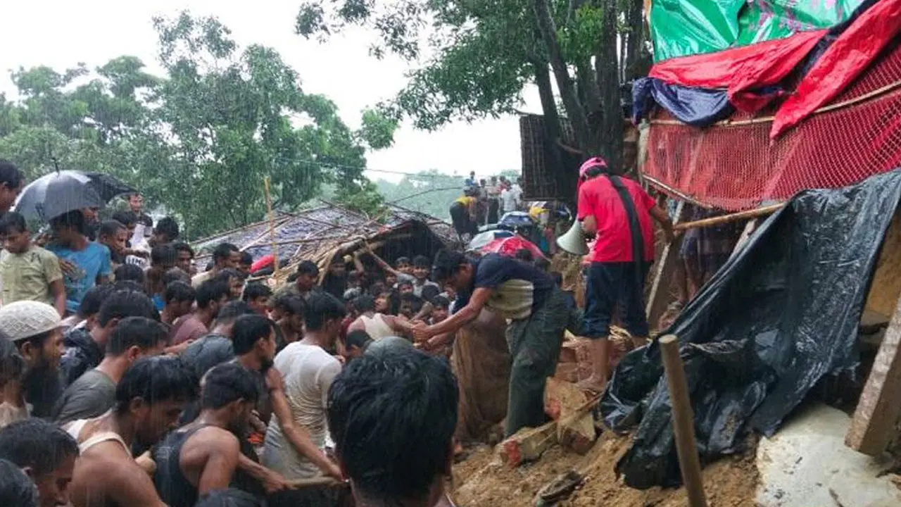 নরসিংদীতে ভারী বর্ষণে মাটির ঘরের দেয়াল ধসে শিশুর মৃত্যু