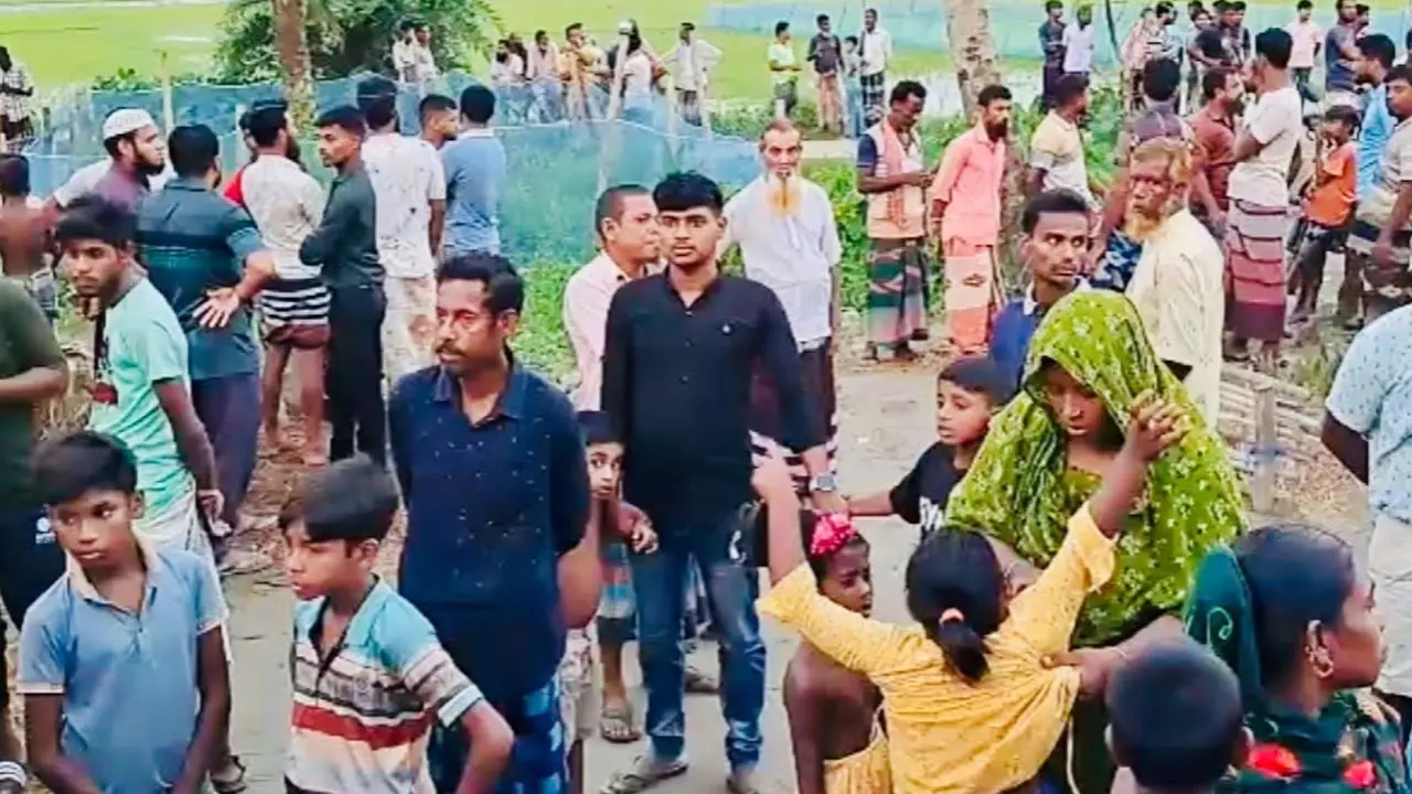 অন্তঃসত্ত্বা স্ত্রীকে কুপিয়ে হত্যা, গণধোলাই দিয়ে স্বামীকে পুলিশে সোপর্দ