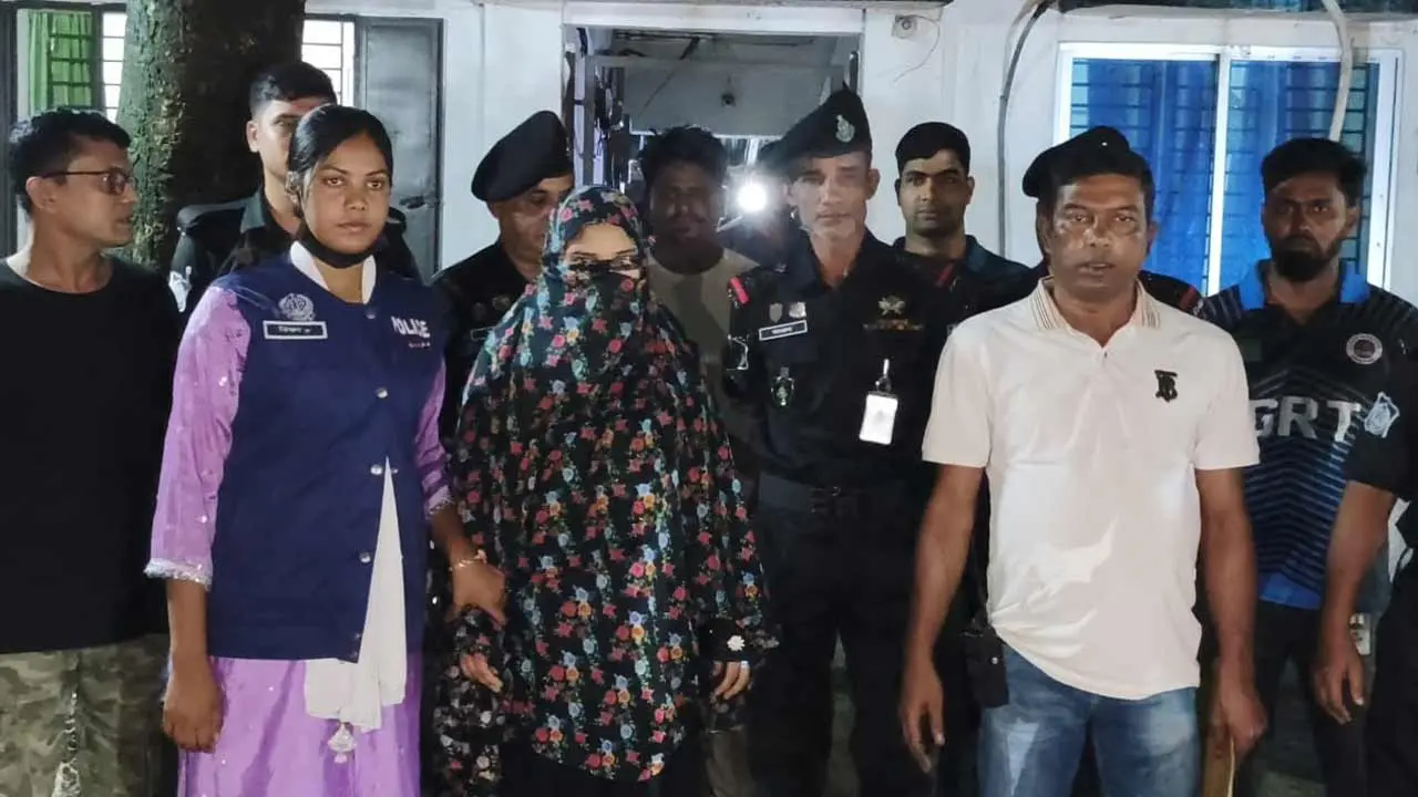 ২ মাসের শিশুর পা মুচড়ে দেওয়া সেই চাচি গ্রেপ্তার
