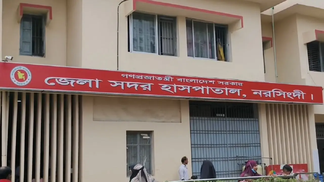 নরসিংদীতে ডাকাতিতে বাধা দেওয়ায় একজনকে কুপিয়ে হত্যা