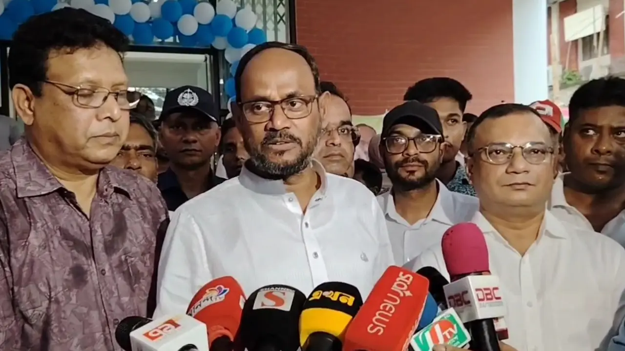 ‘দেশের অর্থনীতির ভিত্তি শক্তিশালী করতে কৃষকদের স্বাবলম্বী করা হচ্ছে’