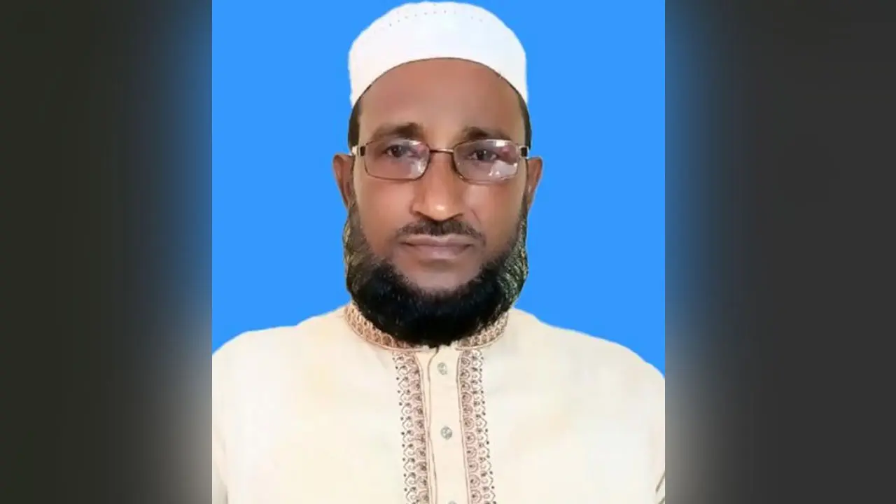 ছাত্রীর সঙ্গে অনৈতিক ভিডিও ভাইরাল, বিদ্যালয়ের অফিস সহকারী বরখাস্ত
