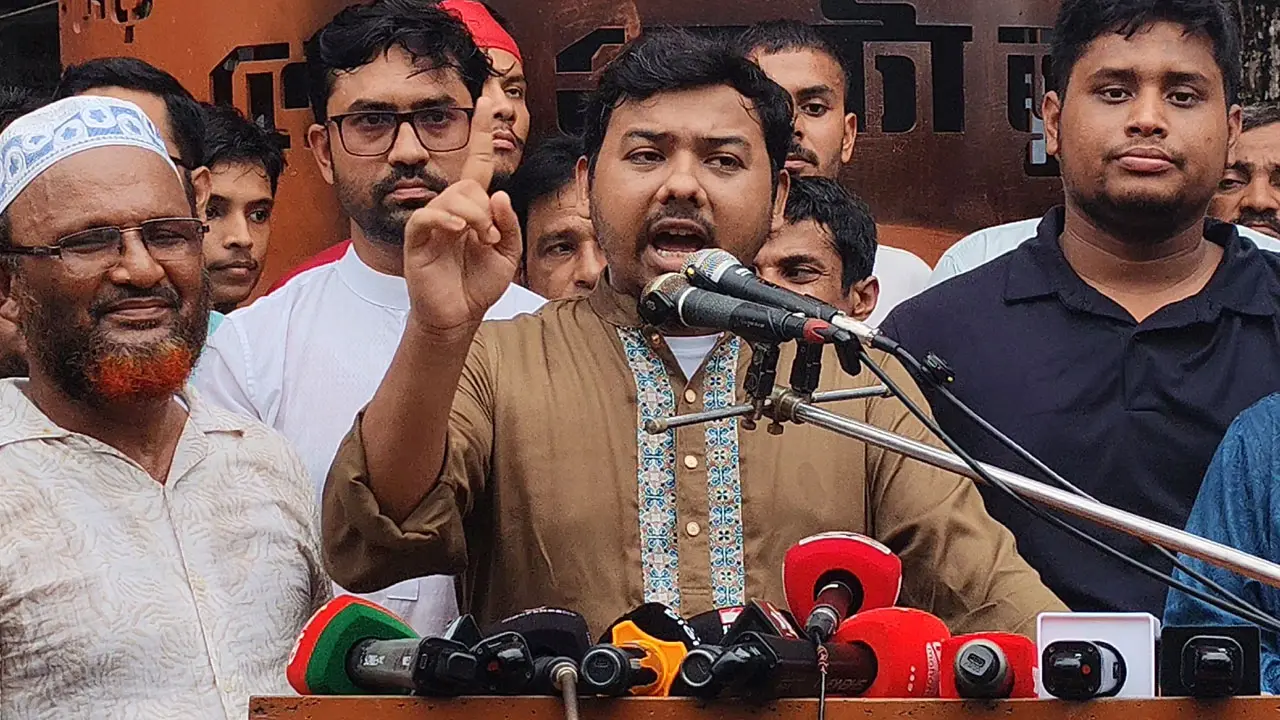 শেখ হাসিনার লাশ বাংলাদেশে জানাজা পাবে না : সারোয়ার তুষার