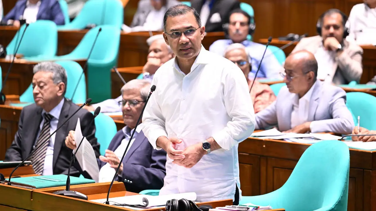 চট্টগ্রাম বন্দরকে দুর্নীতিমুক্ত করে আধুনিকায়নের ঘোষণা প্রধানমন্ত্রীর