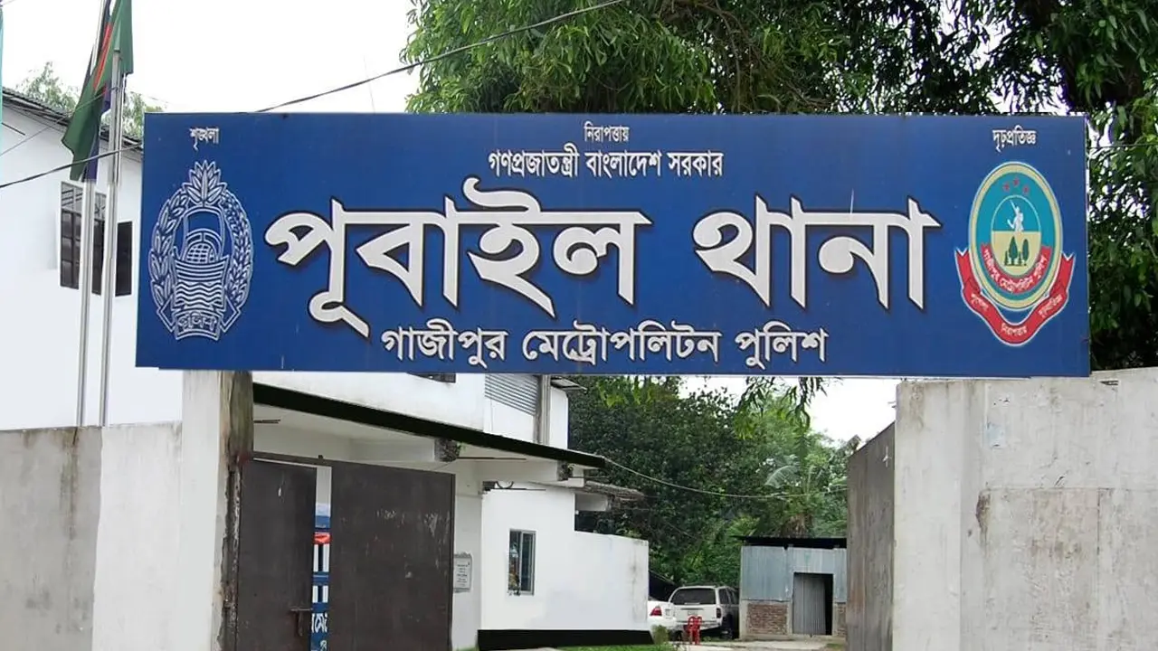 ব্যাটারি চুরির ঘটনায় যুবককে গাছে বেঁধে কুপিয়ে হত্যা