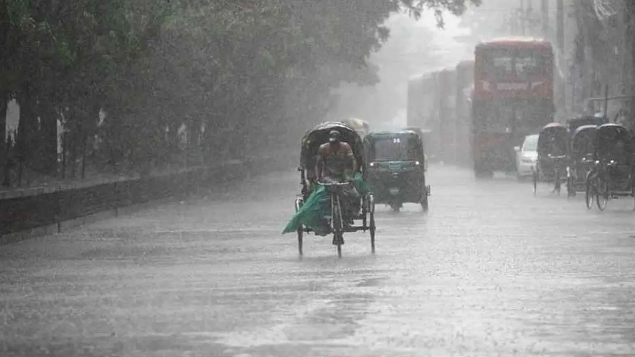 আগামী ৫ দিন সারাদেশে বৃষ্টির সম্ভাবনা, কমতে পারে কিছু অঞ্চলের বৃষ্টিপাত