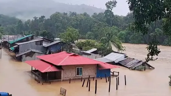 পাহাড়ি ঢলে ফের ডুবলো বিলাইছড়ির ২০ গ্রাম, স্রোতে পৌঁছানো যাচ্ছে না ত্রাণ