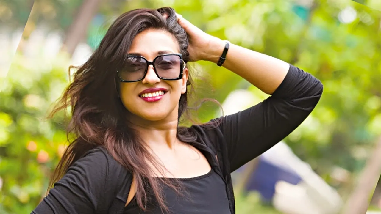 নিজের বদ অভ্যাসের কথা জানালেন ঋতুপর্ণা