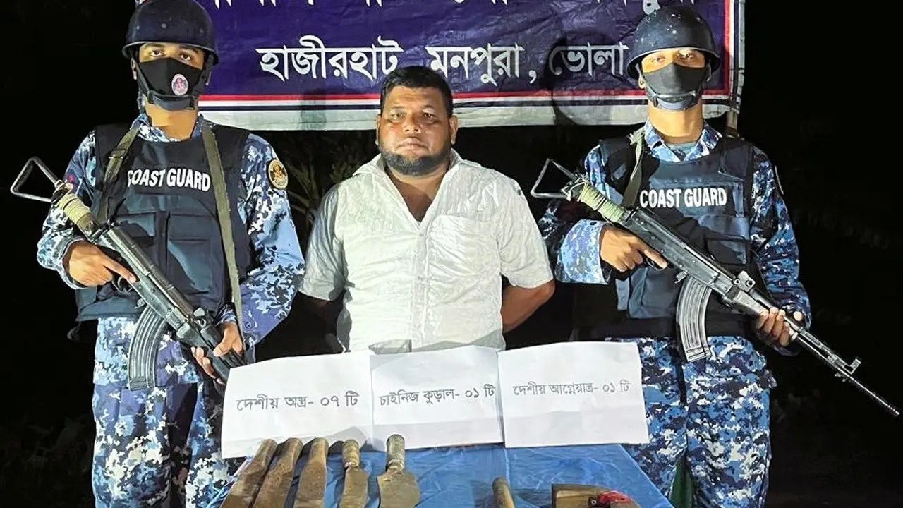 ভোলায় স্বপন বাহিনীর প্রধান স্বপন ডাকাত আটক