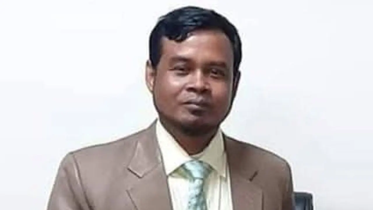 ২৪ লাখ টাকার হিসাব না দেওয়ায় অব্যাহতি, সেই শিক্ষক হলেন উপ-উপাচার্য