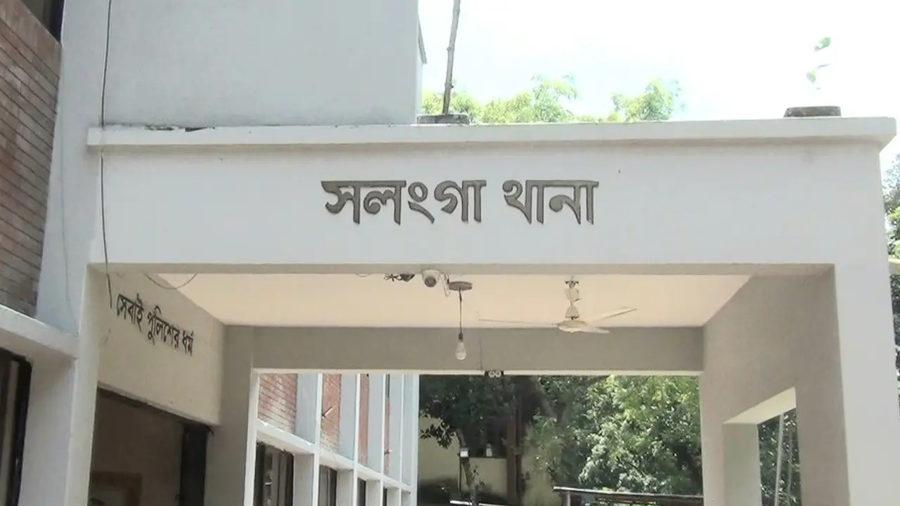 সিরাজগঞ্জে ১১ নারী আটক, সংঘবদ্ধ অপরাধে জড়িত থাকার দাবি পুলিশের