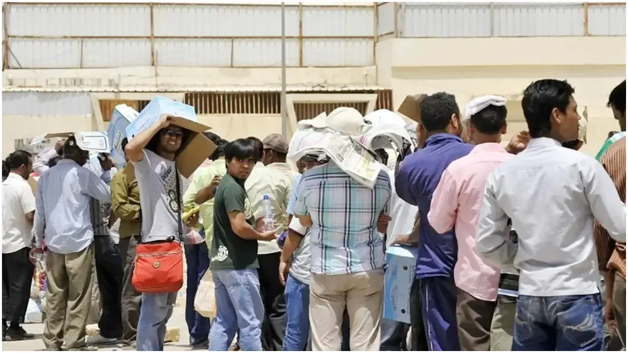 সৌদিতে প্রায় ১৫ হাজার অভিবাসী গ্রেপ্তার