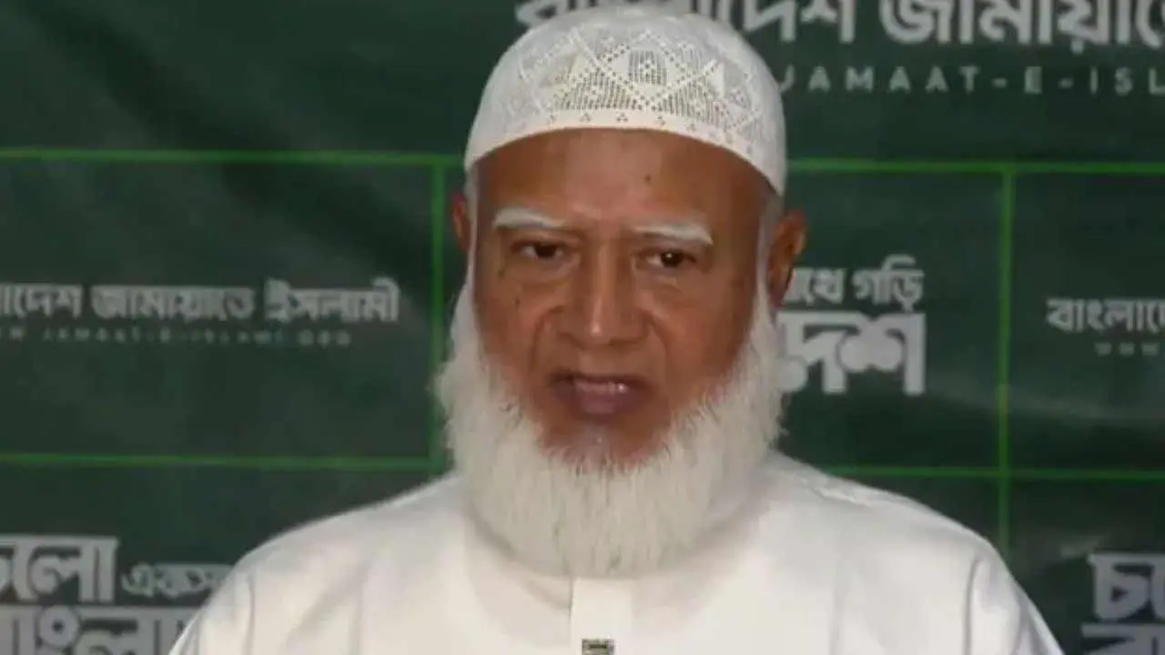 দেরিতে হলেও জাতির ঘাড় থেকে স্বৈরাচারের কালো ছায়া সরে গেল