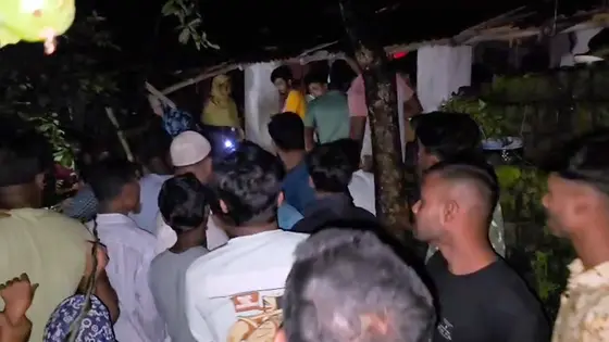 আলমারিতে মিলল শিশুর মরদেহ, অভিযুক্তকে পিটিয়ে হত্যা