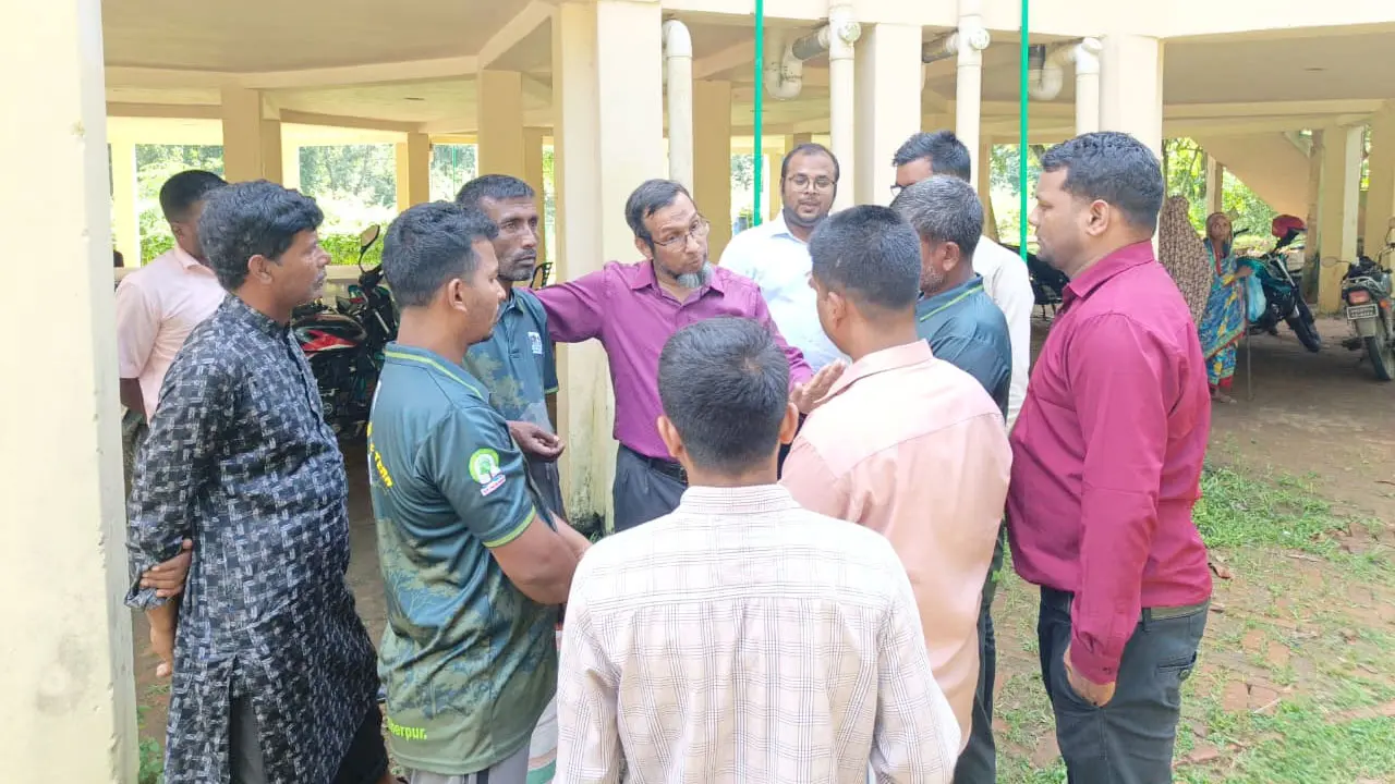গারো পাহাড়ে অবৈধ বালু-পাথর উত্তোলন : কঠোর হুঁশিয়ারি প্রশাসনের