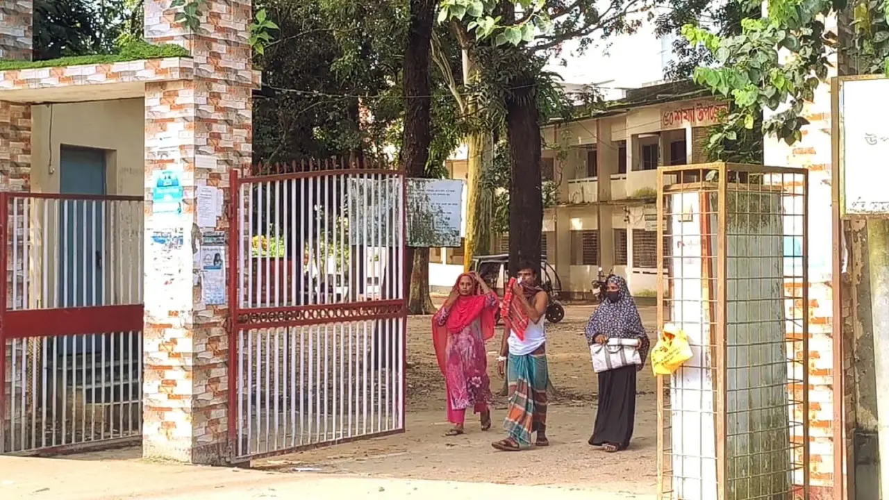 শেরপুরে পাগলা কুকুরের কামড়ে শিশুসহ আহত ২৯