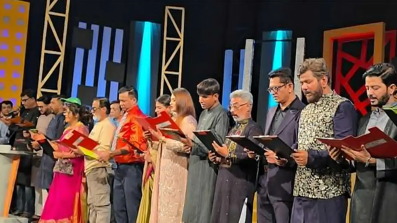 শপথ নিয়ে দায়িত্ব গ্রহণ করল নতুন কমিটি