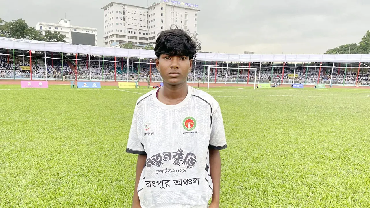 গোলের হাসির আড়ালে স্মৃতি কিসকোর কঠিন জীবন