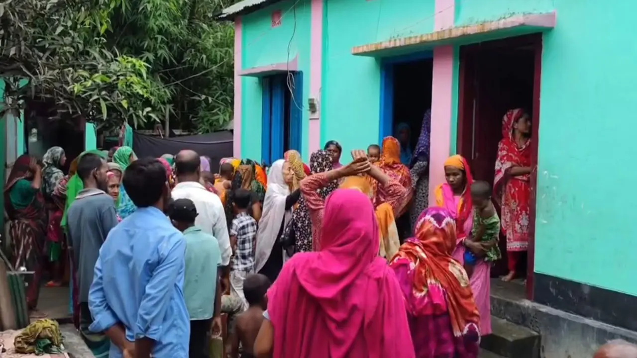 সাপের কামড়ে নারীর মৃত্যু, অ্যান্টিভেনম না দেওয়ার অভিযোগ