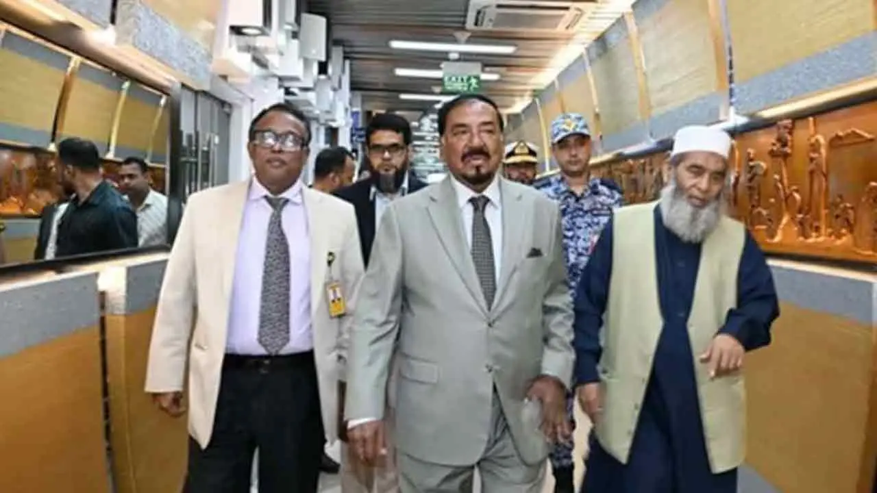 খামেনির জানাজায় অংশ নিতে ঢাকা ছাড়লেন স্পিকার