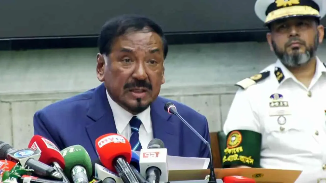 ভারপ্রাপ্ত রাষ্ট্রপতি হাফিজ উদ্দিনের বাসভবনে নিরাপত্তাব্যবস্থা জোরদার