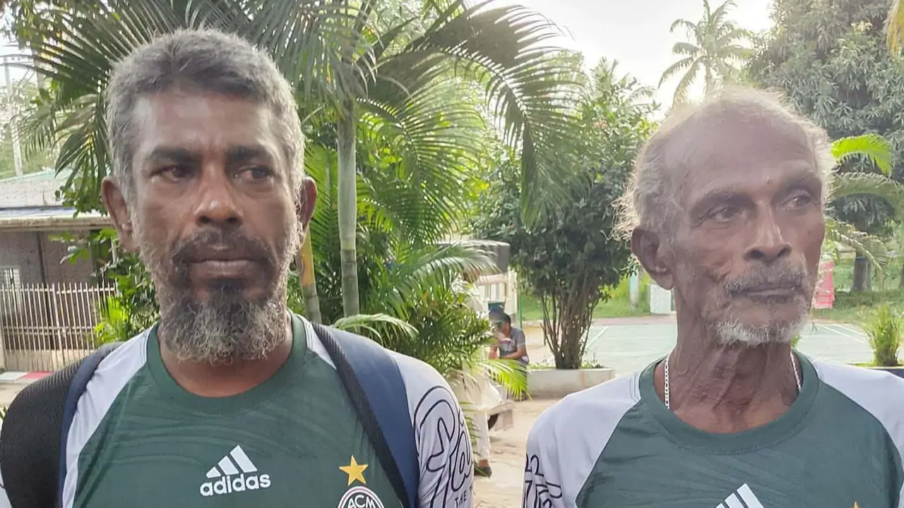 কাঁচা মাছ খেয়ে ৩৬ দিন সাগরে ভাসছিলেন দুই শ্রীলঙ্কান জেলে