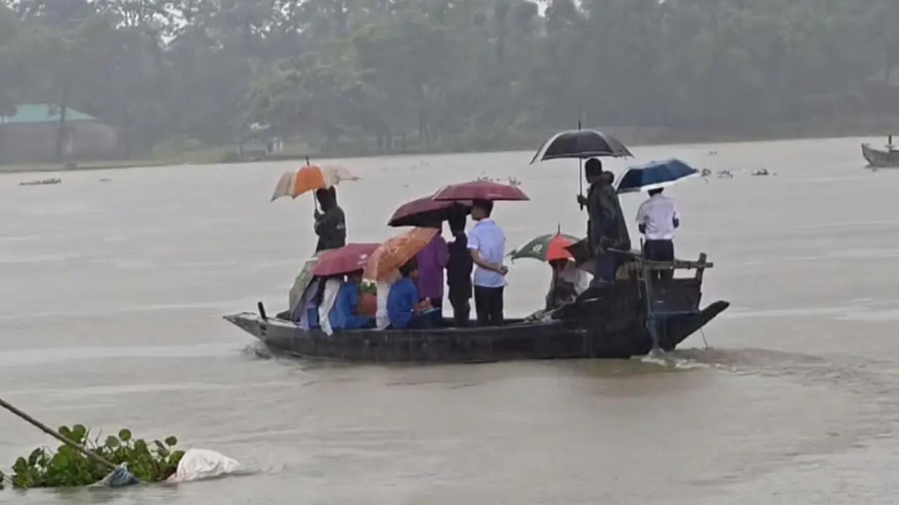 ২৪ ঘণ্টায় ২৬৫ মিলিমিটার বৃষ্টি, সুনামগঞ্জে বাড়ছে বন্যার শঙ্কা