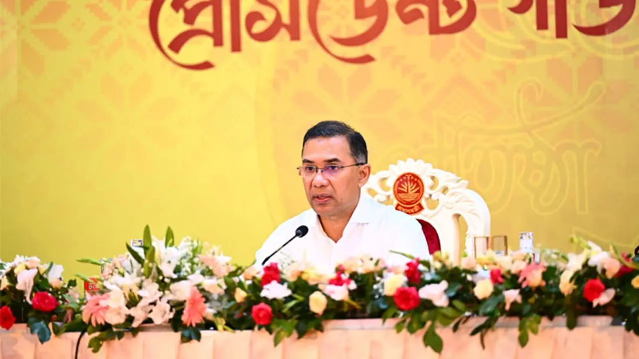 ‘নিরাপত্তা কৌশল যাতে সরকারপ্রধানকে জনগণ থেকে দূরে ঠেলে না দেয়’