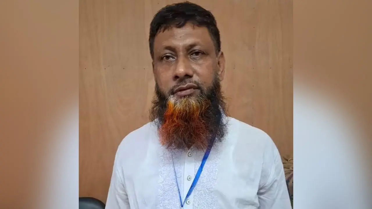 পরীক্ষার্থীদের নকল সরবরাহের দায়ে শিক্ষকের কারাদণ্ড, ৫ জন বহিষ্কার