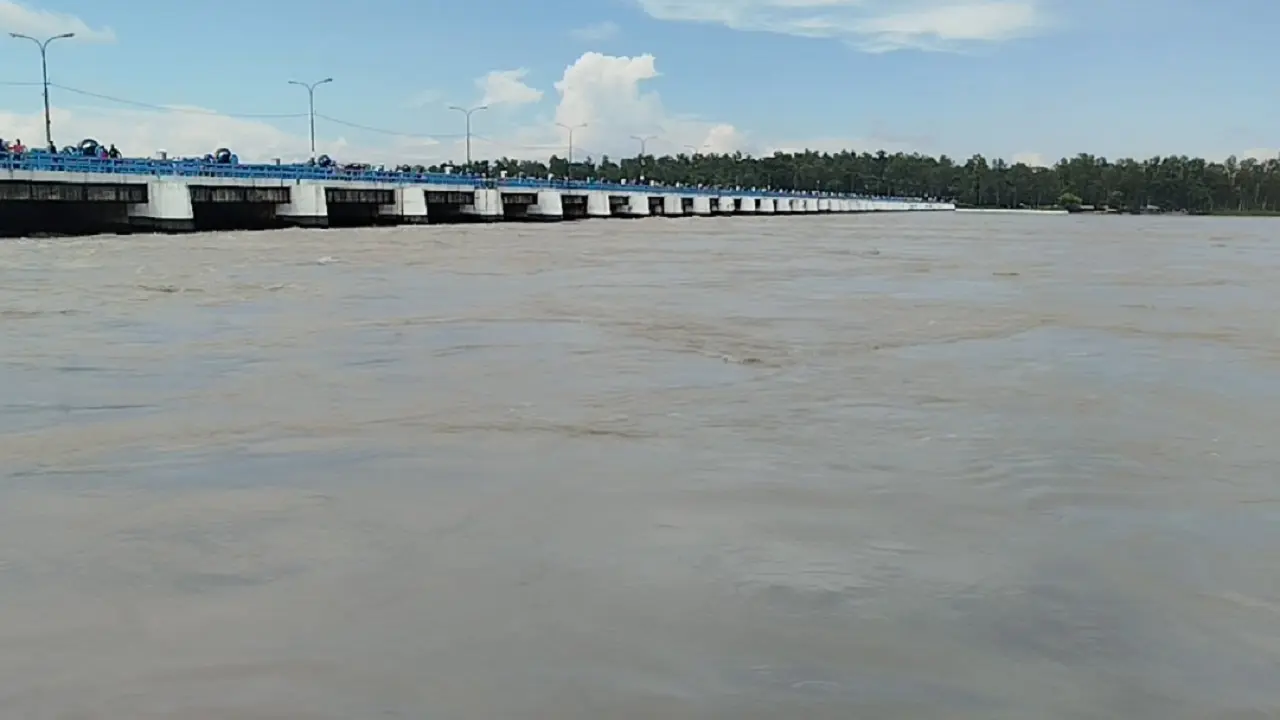 তিস্তার পানি কমলেও ভোগান্তিতে লালমনিরহাটের নিম্নাঞ্চলের মানুষ